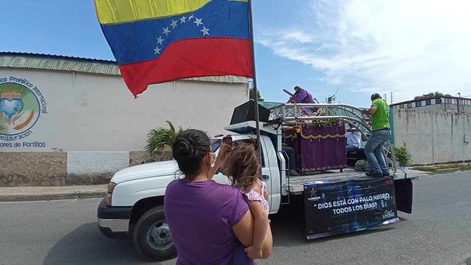 HerciRod1's tweet photo. #31de Marzo miércoles santo Unidos en la fe y esperanza @regulolacruz @ReguloLaCruzVe @R_MarcoTorres que el recorrido del Nazareno en el @McpoLibertador proteja a todos los palonegrenses del covid_19. https://t.co/Pf04Ba7ZSz