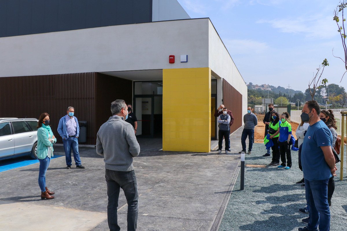 susiferrersan's tweet photo. #Torrent y todos sus deportistas cuentan ya con una nueva instalación deportiva en El Toll i l'Alberca. Nuestra ciudad cada vez suma en cantidad y en calidad de deportistas y la FDM tiene que estar a la altura y dar servicio a sus necesidades. 
🏀⚽️🏐⛹️‍♂️🤸‍♀️🤾‍♀️🧘‍♂️
#TorrentViuLEsport https://t.co/QrPkeJbprU