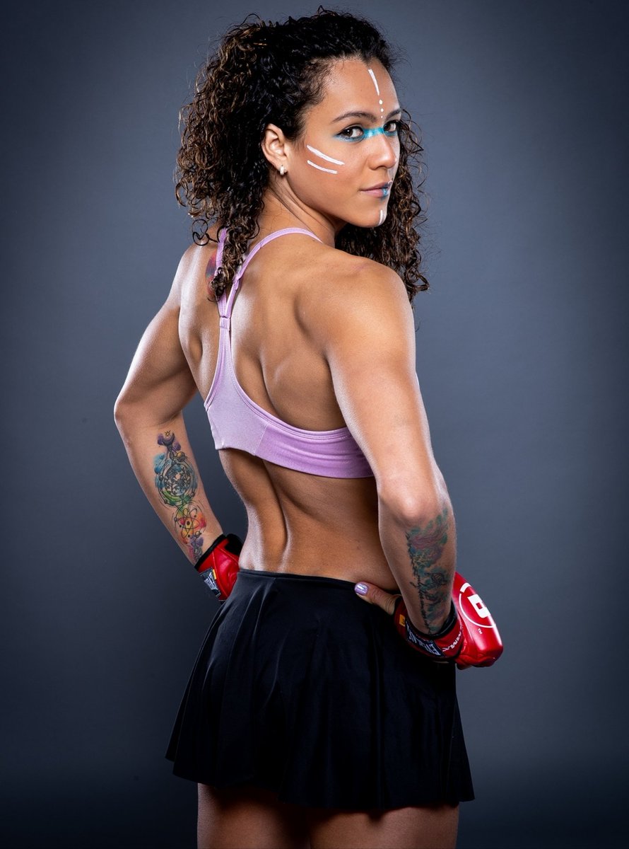 alejazulara's tweet photo. Ready? ๐ธ๐ฅ๐ #BlueFire #AzulMMA #Bellator255 https://t.co/sKcGofvTzl