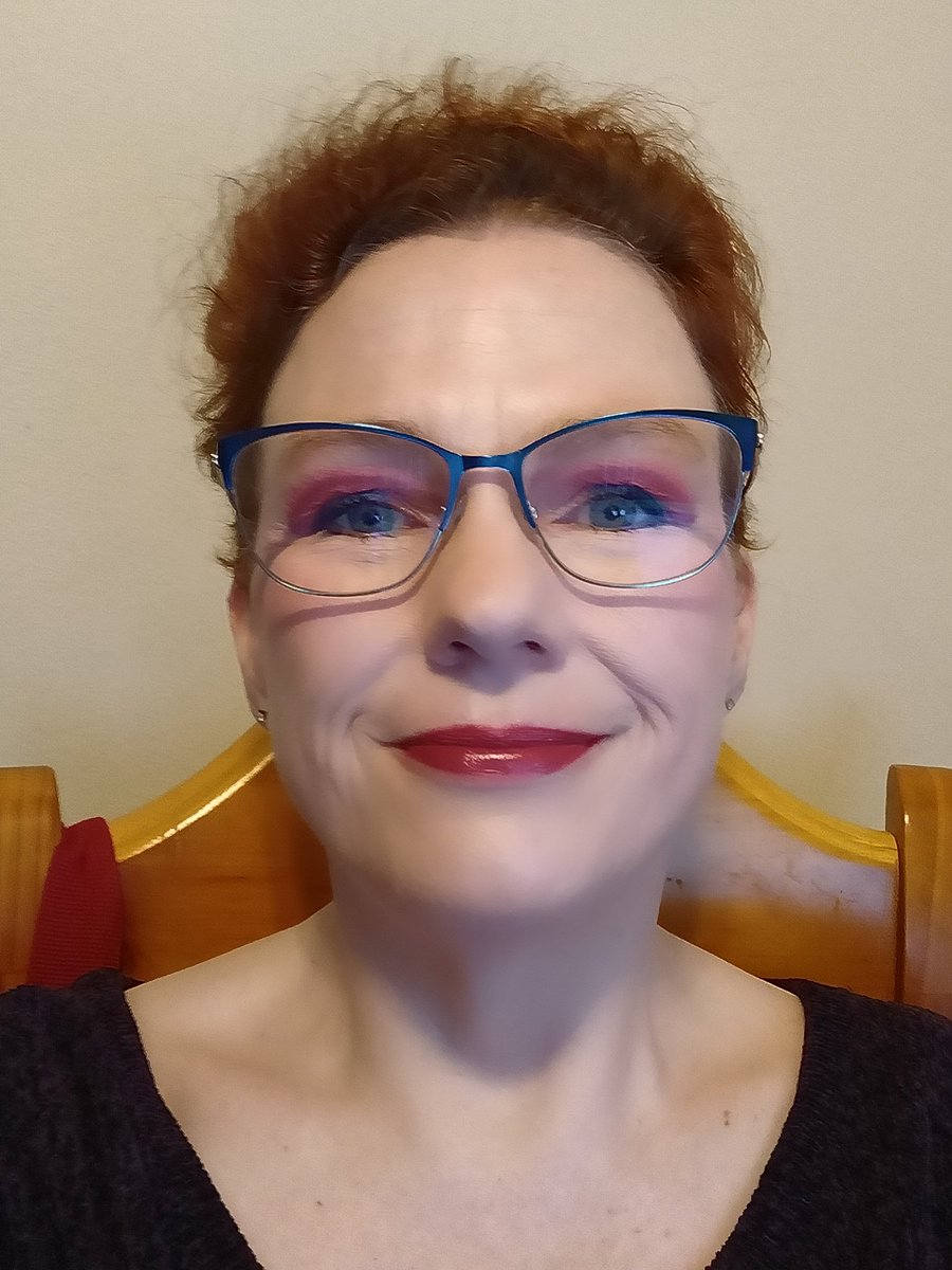 Alana_Levy's tweet photo. Love my @BoxyCharm base subscription for March. I got @GlowRecipe banana souffle moisture cream, @KabMakeup lip oil, @BDBrows brow gel, @mavenbeauty rose setting spray, and my favorite @crime_lime Venus III shadow palate.
I sure got #luckywithboxy from #boxycharm ! https://t.co/OySSgJaNtN