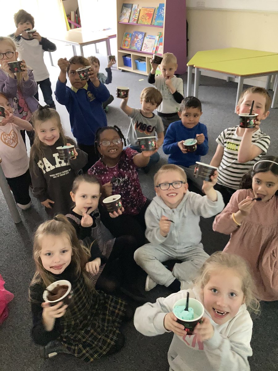 Miss Scott and P1/2 tweet media