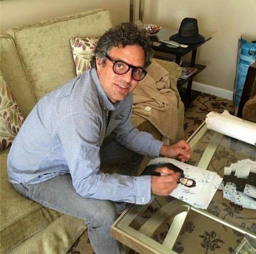 MarkRuffaLovers's tweet photo. "Writing a thesis on how to become the most charming person in this world.."
.
#MarkRuffalo #ruffalovers π
. https://t.co/17DiccpHjy