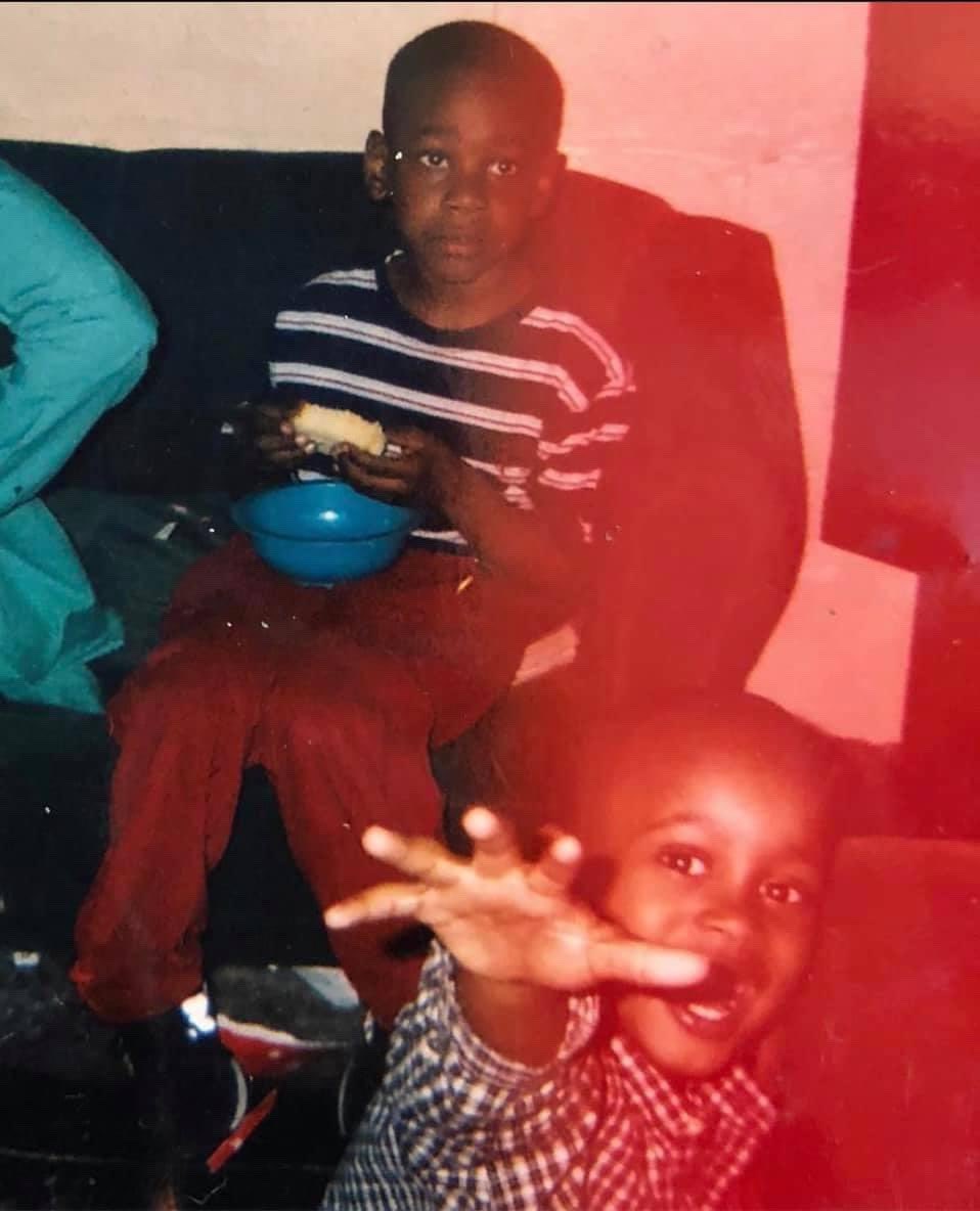OfficialKing414's tweet photo. Who ever was in that party that heard me break down and kept checking on me I really appreciate it it made me get away from the game cause I feel like if I didnโt give the game all my time and open my eyes he a still be here.
#LongLiveRayRay๐ฅโค๏ธ https://t.co/fXLUzXwHLN