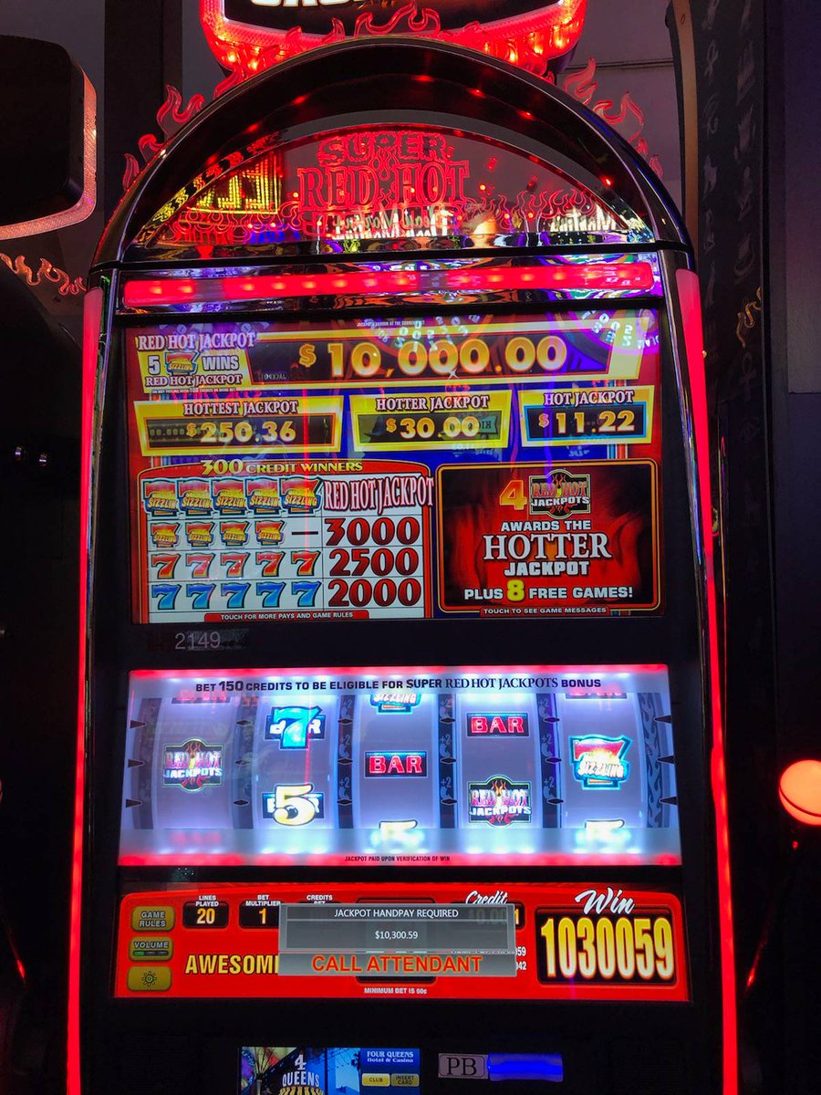 Lucky lady from California playing a progressive penny slot