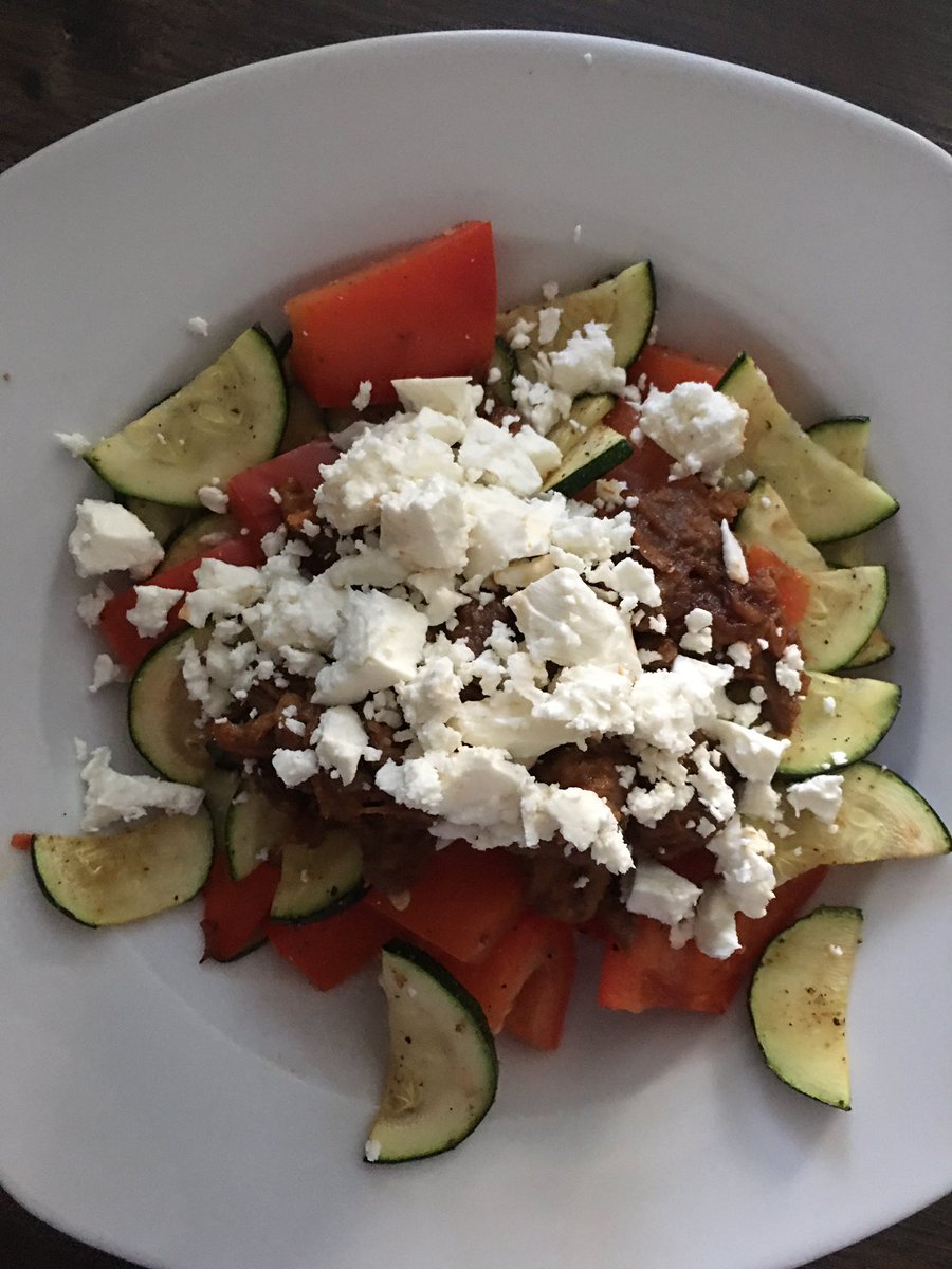 veronica_vania's tweet photo. #dinner 250 cal #foodies #foodporn #foodism #foodlover https://t.co/GDewo7I7ZB