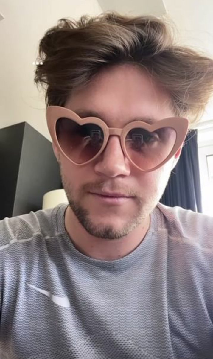 ethohoran's tweet photo. HEARTBREAK WEATHER
PROUD OF NIALL
#streamheartbreakweather
#HBWTo1Billion https://t.co/aDzow9pqJq