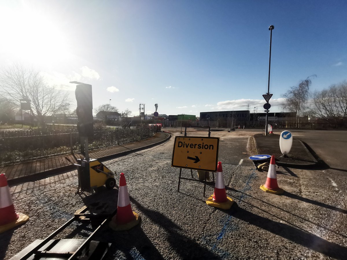 jasonstockley's tweet photo. @stwater
I tell you what would save your customers a lot of money and help save the environment? Sort the mess on #B6540 Tamworth Road in #Sawley out its still Closed? Why aren't you working 24/7 to fix? 
No movement for days! #environment  #pisstakers #noupdates #6miledetour https://t.co/Z6tg5mvqqH