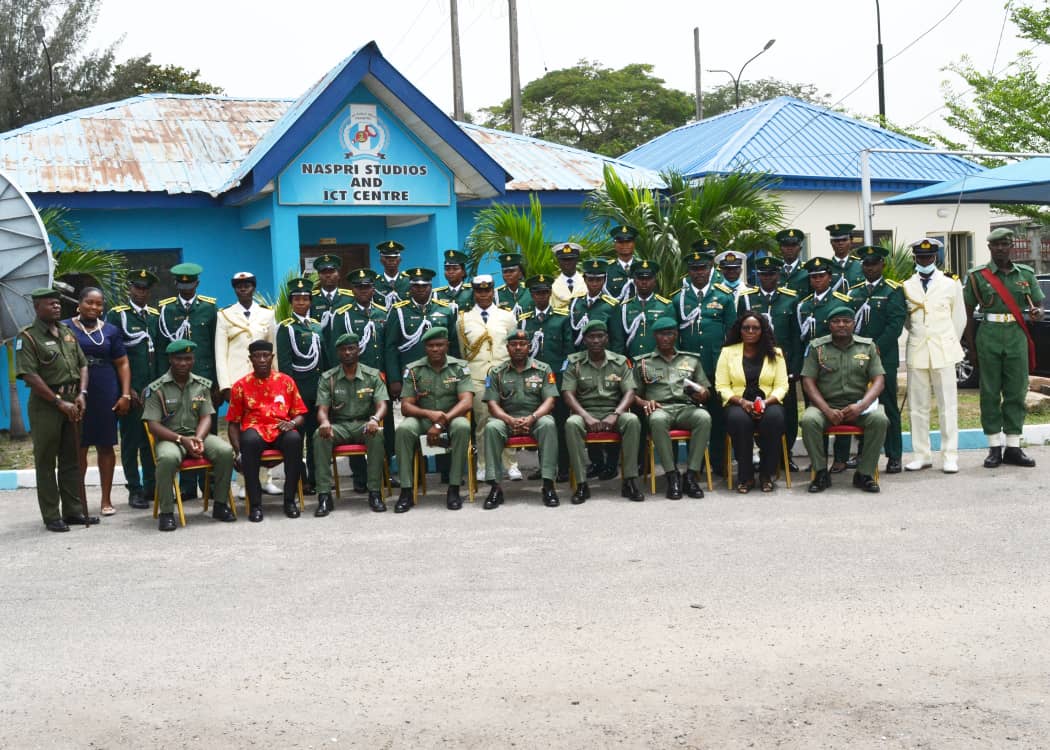 Tabitha07184945's tweet photo. The Nigerian Army School Of Public Relations and Information today, 31st March 2021, graduated its First Quarter courses for 2021 comprising; Young Officers Course (YOC), X2 News Reporting Course, and A3 Photography Course at the NASPRI auditorium, Bonny Camp, VI, Lagos. https://t.co/hK2odI36PX