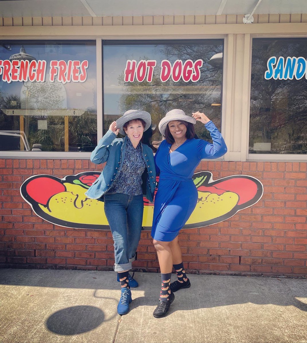 OctaviaNews's tweet photo. Hats, Hotdogs, and Hotdog socks!!! Find a friend you can be silly with... always has your back... and buys you matching hotdog socks!!!😂😂😂 That’s my Archie... she’s always pulling surprises out of her hat!!! Love you Archie!!!😘❤️🥰 #BlessedFriendship #HatLadies #Thankful https://t.co/gyo5M1xjtO