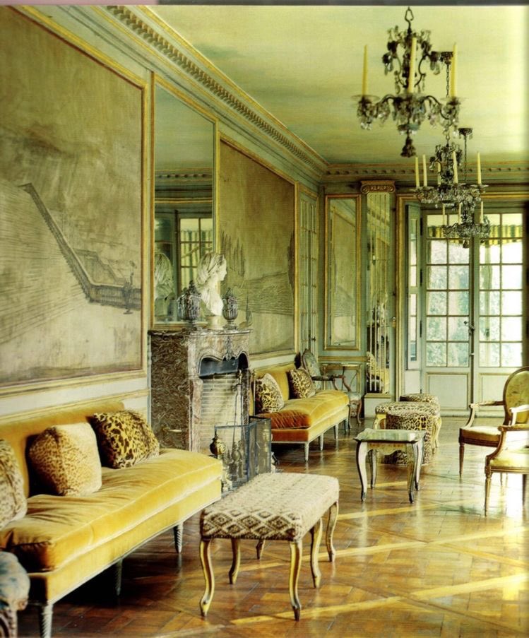 zoeyonlinesa's tweet photo. Elsie de Wolfe (1865-1950) is said to be the first interior designer . She was the first person to gain wide  public attention and praise for interior design . She has become known as the most famous decorator of the early 20th century .. A LITERAL ICON 😍 https://t.co/oBGKnupEOz