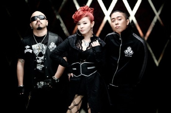 1_kyne_blu's tweet photo. Yes I'm late, but ...

Happy 10th Debut Anniversary!!
ayee it's Clover♣️ Daayyy

#EUNJIWON #GILME #MrTyphoon https://t.co/h5MlWlNZ2K