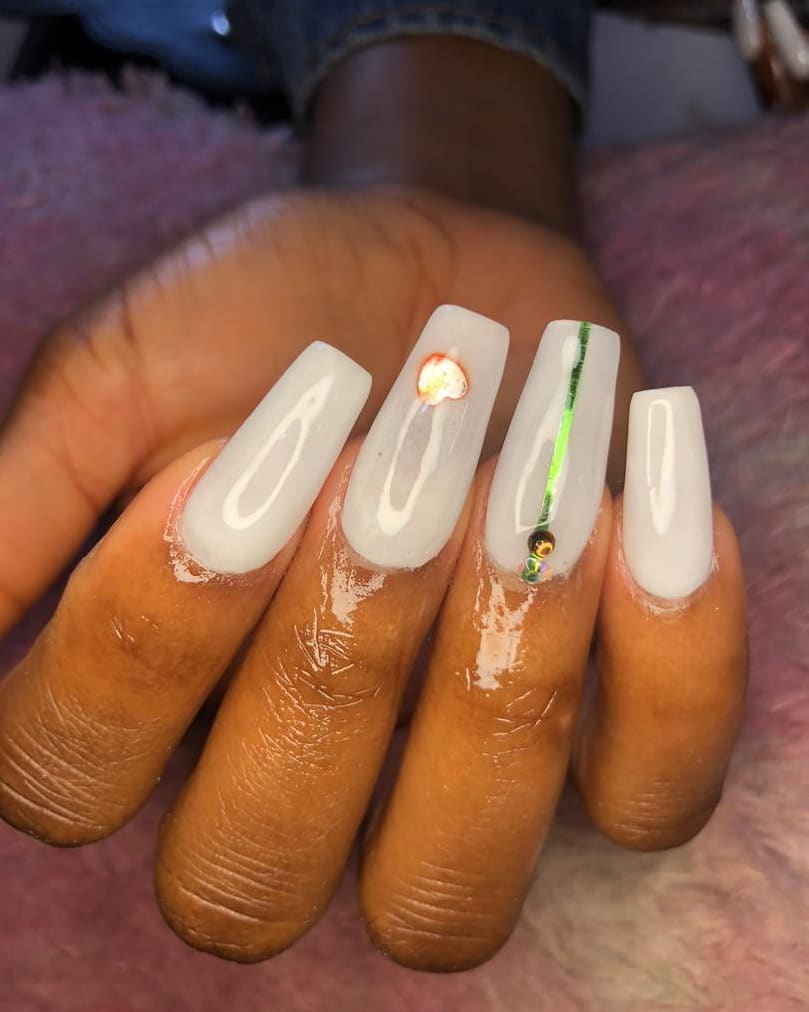 DGpnailsart's tweet photo. Brider nails by @DGPnailssalon 😘👌 https://t.co/r1cDqAVrAo