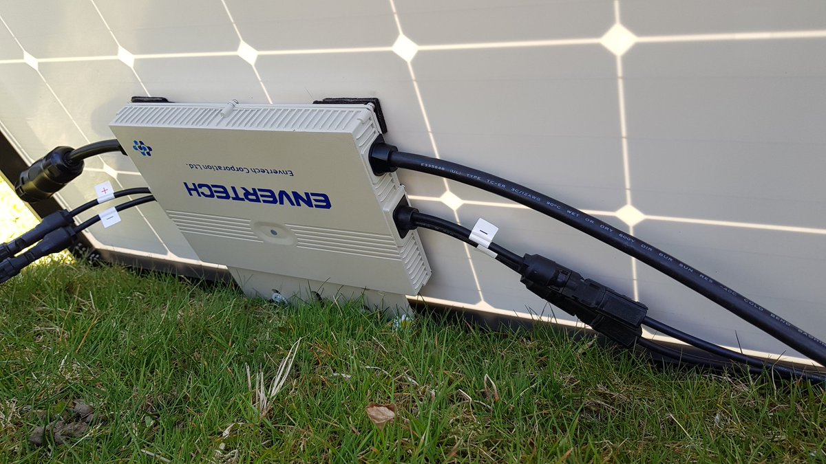 WernerFuchs_CH's tweet image. Testlauf, kleine #PluginSolar Anlage. Um 15:50 noch fast 380W.
Gebraucht für 400.- einzelne Komponenten auf #Ricardo gekauft. Wäre Anlage Nummer 4. Die selben Panel auf Hausdach und Gartenhaus #Panasonic #Solar
Platz zur Installation muss ich noch finden...