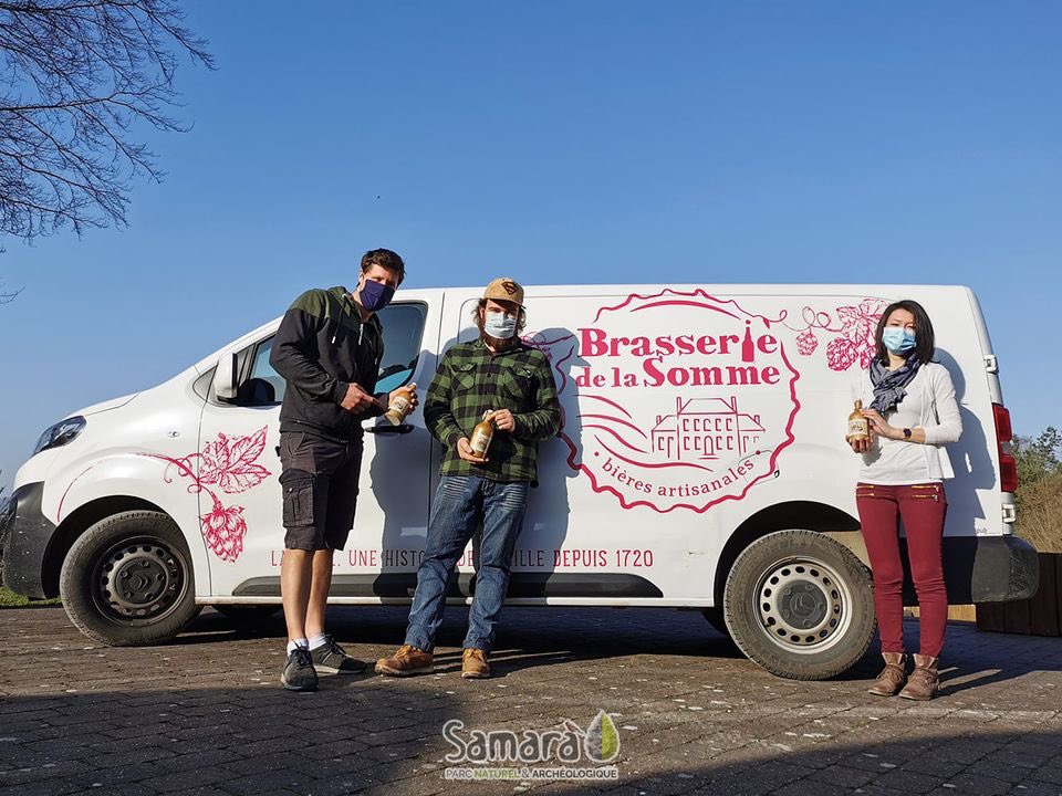 Samara_Parc's tweet photo. 🍻 Ce matin, réapprovisionnement de #Cervoise à @Samara_Parc par la @BDLSOMME Brasserie de la Somme !
L'avez vous déjà goûtée ⁉️
(L'abus d'alcool est dangereux pour la santé. A consommer avec modération.)
#samaraparcarcheologique #samara #sommepatrimoine #brasseriedelasomme https://t.co/rMOFxdJvEy