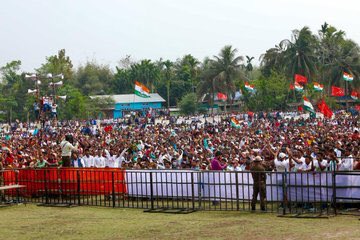 GovindaGoswami_'s tweet photo. बदलाव की ओर चल प���़े है जनता के क़दम...

भारत की विविधता में एकता को बचाने के लिए एकजुट हो खड़े हम...!! https://t.co/JWUxfZ1dQC
