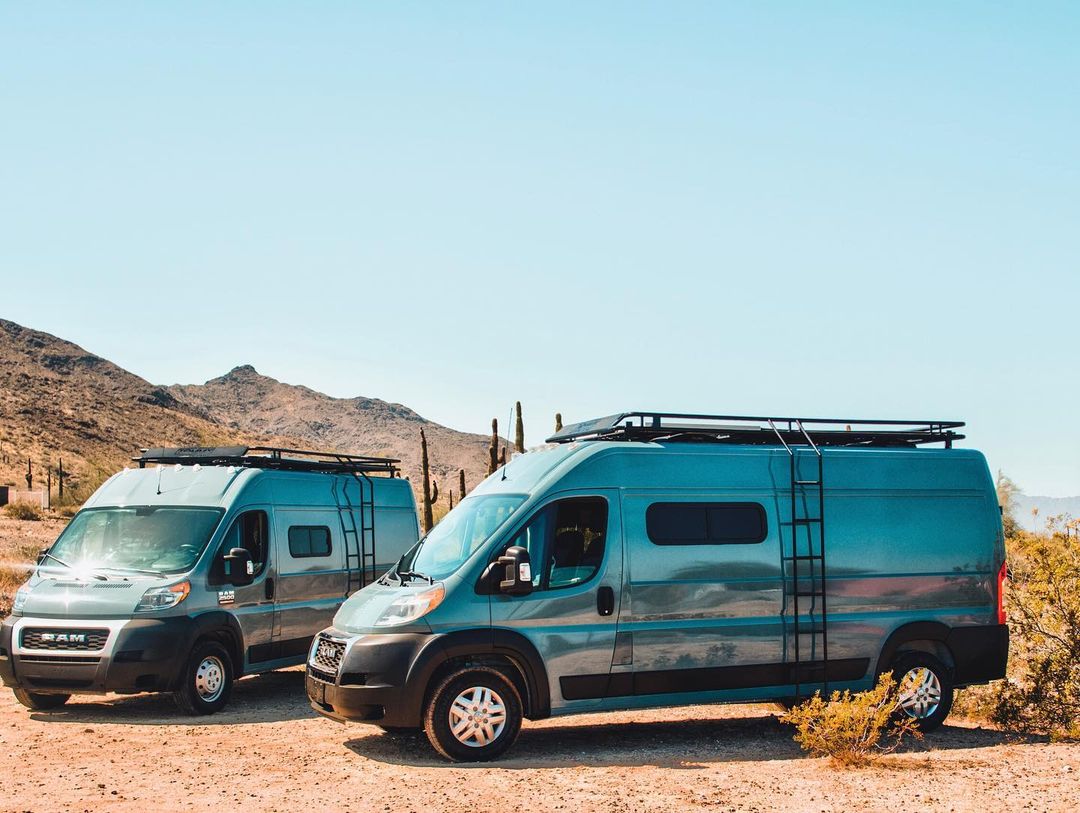 ExploreVanx's tweet photo. “Are They Twins?”

“Yes! The Price is so Awesome! I Bought Two!”

In-House Roof Racks
In-House Paint Shop

🛠 @tommycampervans
🧰 @tommycampervanschicago
📷 @photofusionstudio https://t.co/AdYqnRDRsO https://t.co/bTOdEtf5do