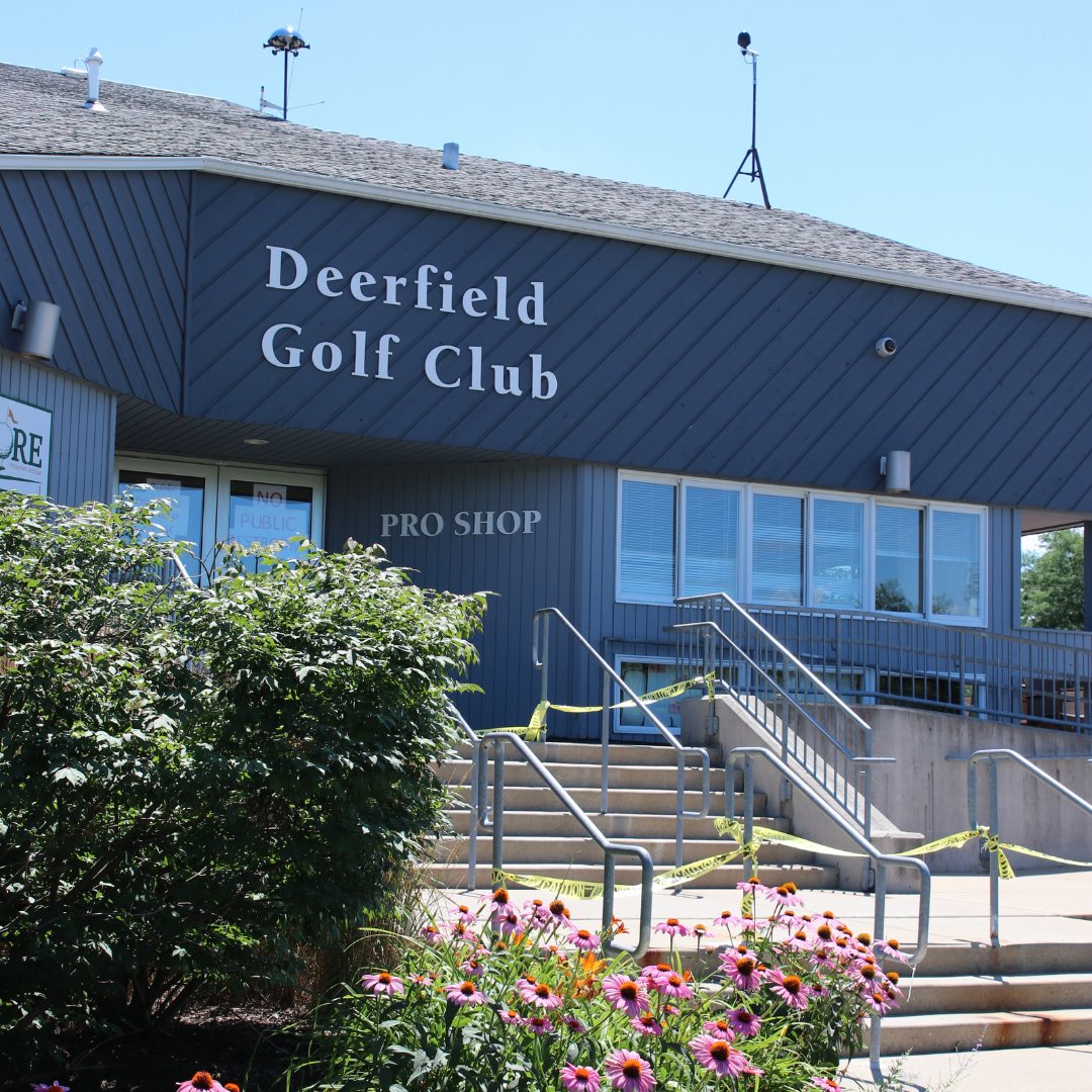 Smile to the sound of golf swings striking in the morning while the fresh smell of grass follows patrons into the Pro Shop. Lend your smile to golfers this summer with a position at the Deerfield Golf Club.

Apply now! deerfieldparks.org/jobs/