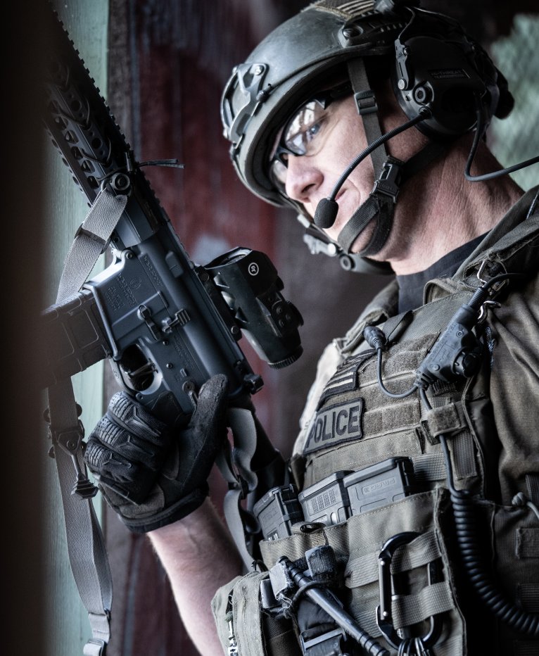 CrimsonTrace's tweet photo. Comms ✅ Ammo ✅ Crimson Trace CTS-1100 ✅
Copy that.
.
.
.
#crimsontrace #hardlinescope #brushlinescope #gunsdaily #secondamendment #outdoors #military #wheelertools https://t.co/5NlsFulu2q