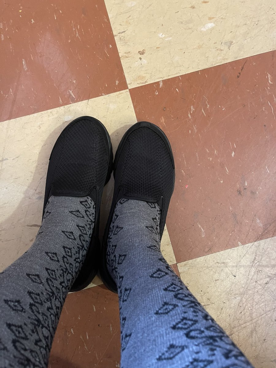 MorrisKizzy's tweet photo. @AACRAO @JoellenShendy Made sure to put on my #powersocks for Day 3 of #AACRAO2021. Hope there are others out there joining the #socksofhighered nation. #highered #studentsuccess https://t.co/UE3kHfhUuk