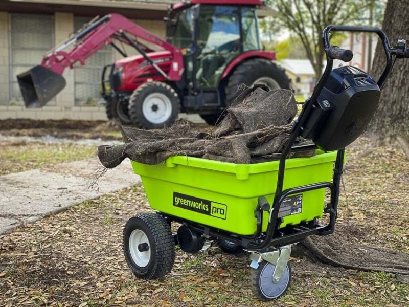 ProToolReviews's tweet photo. The #Greenworks Pro 60V electric #wheelbarrow and #garden cart sips power from the same 4Ah li-ion battery that powers their 60V outdoor #tools. https://t.co/KqZsWNR7KL

#ptrgre21 #landscaping #greenworkstools #yardtools #lawncare #yardtools #ope https://t.co/SyEGKEJpto