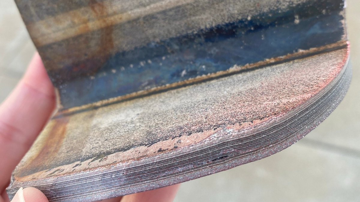 KaserBlast's tweet photo. One of our carts shed some mill scale, recently, taking LAYERS UPON LAYERS of powder coating with it. ๐ Excellent argument for blasting steel before #powdercoating it. Mill scale takes no prisoners. #millscale #adhesion #kaserpowder #steel https://t.co/JskiUz03GB