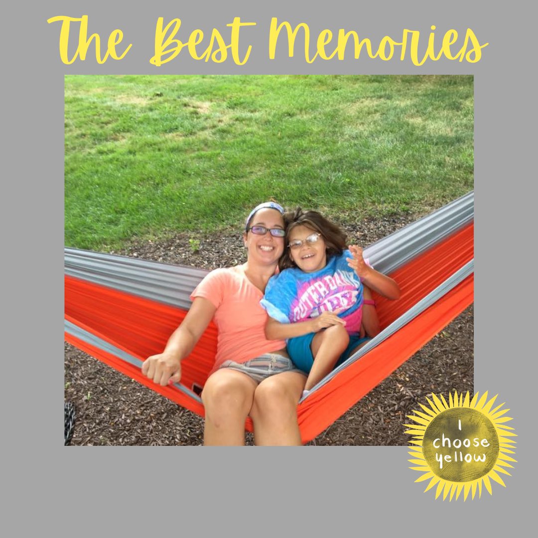 IChooseYellow's tweet photo. Today marks 3 years since my friend Em went to heaven. I am asking friends and family to do something kind for a stranger today in honor of Emily Marie Casey. #ichooseyellow #yay #yaykindofday https://t.co/7zXIkXCp33