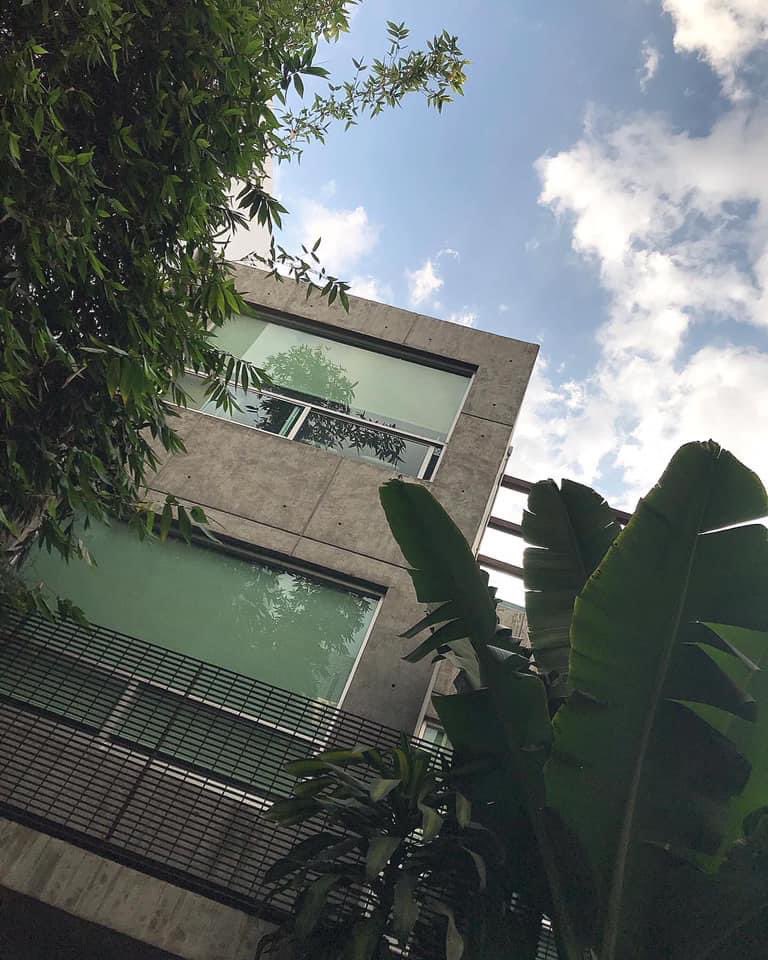mikearciniega's tweet photo. El 20 de marzo cumplí un año en cuarentena. Así quedaron cerradas nuestras oficinas en @ArcherTroy
Fue muy triste. Tantas cosas han pasado desde ese día, buenas y malas, pero seguimos gracias al esfuerzo y la unión de un equipo.
De ésta también saldremos adelante. #BornToThink https://t.co/BYtHBOdWuw