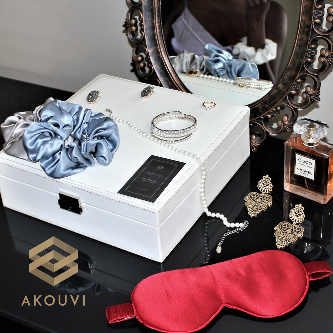 AkouviCo tweet picture