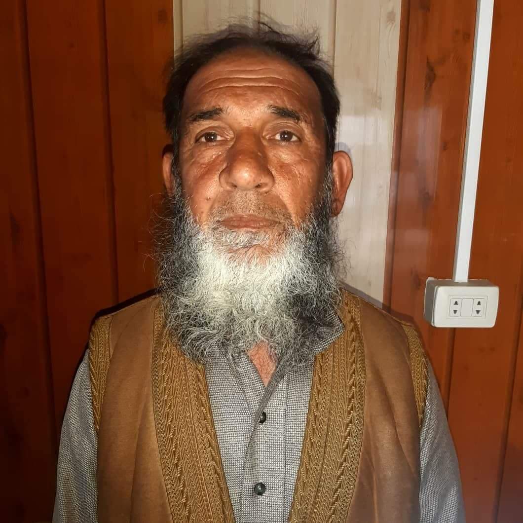 solin_amin's tweet photo. The Internal #Security Forces #asaysh arrested the Sharia judge, "Abu Muhammad Al-Jumaili, today, March 31,in Al-Hol camp. He was born in the #Iraqi city of Anbar in 1959. He was working within the ranks of Al-Qaeda in Iraq and then joined the ranks of #ISIS, a legitimate prince! https://t.co/jyEivJMXAp