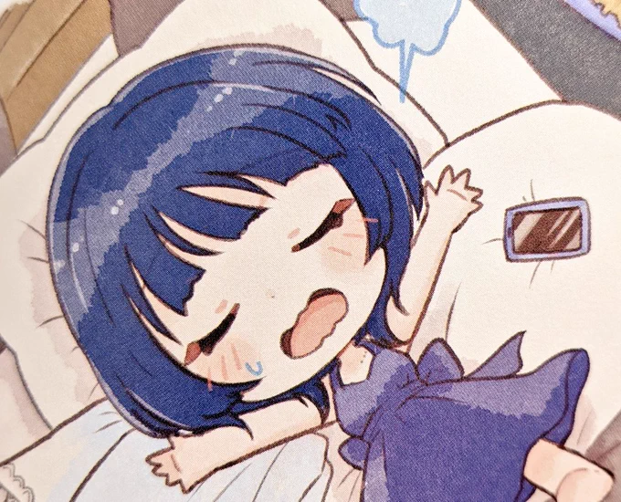本日発売のフォトエッセイシリーズ03にてミニキャラ挿絵担当させて頂きました!???
ミニキャライラスト15点描いてます〜!
3人の色々な表情が垣間見えつつ心がじんわり温まるお話と、イラストたくさんの素敵な本です!是非、読んで、見て、楽しんでいただけたら嬉しいです!? https://t.co/Cp2QGETeiG 