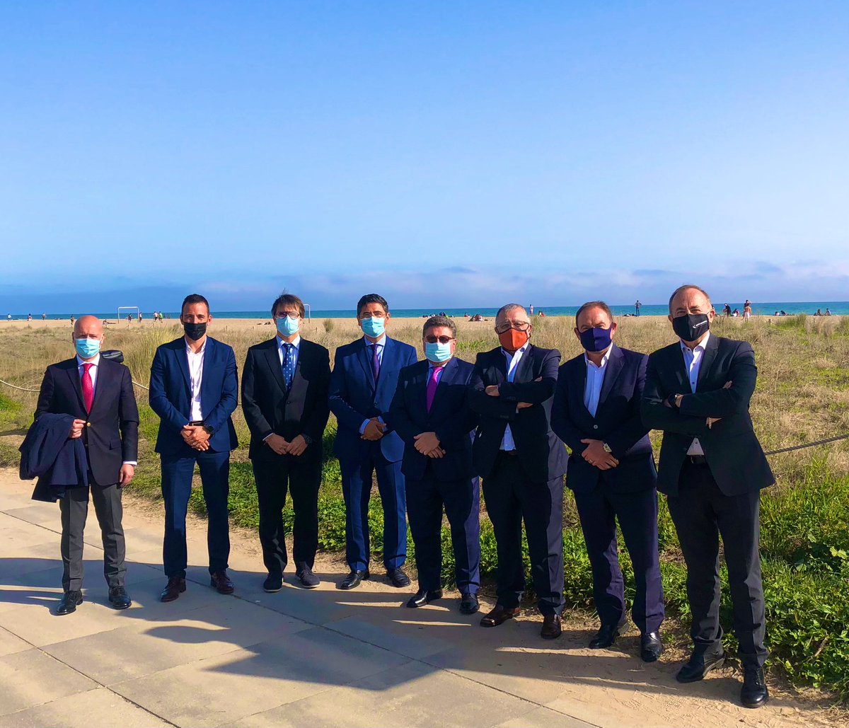 📣 En Castelldefels, AXA <a href="/AXASegurosEs/">AXA España</a> se reúne con el Presidente del Consejo General @cmste y con los Presidentes Colegios Mediadores Catalunya 
🌐
<a href="/MediadorSeguros/">Mediadors Barcelona</a> 
<a href="/colmedtgna/">Col·legi Mediadors d’Asseg. Tarragona</a>
<a href="/mediadorslleida/">Col•legi de Mediadors d’Assegurances de Lleida</a>
🙌🏼
Compartiendo visión de futuro y proyectos comunes #CECAS #EIAC #PosicionMediadora