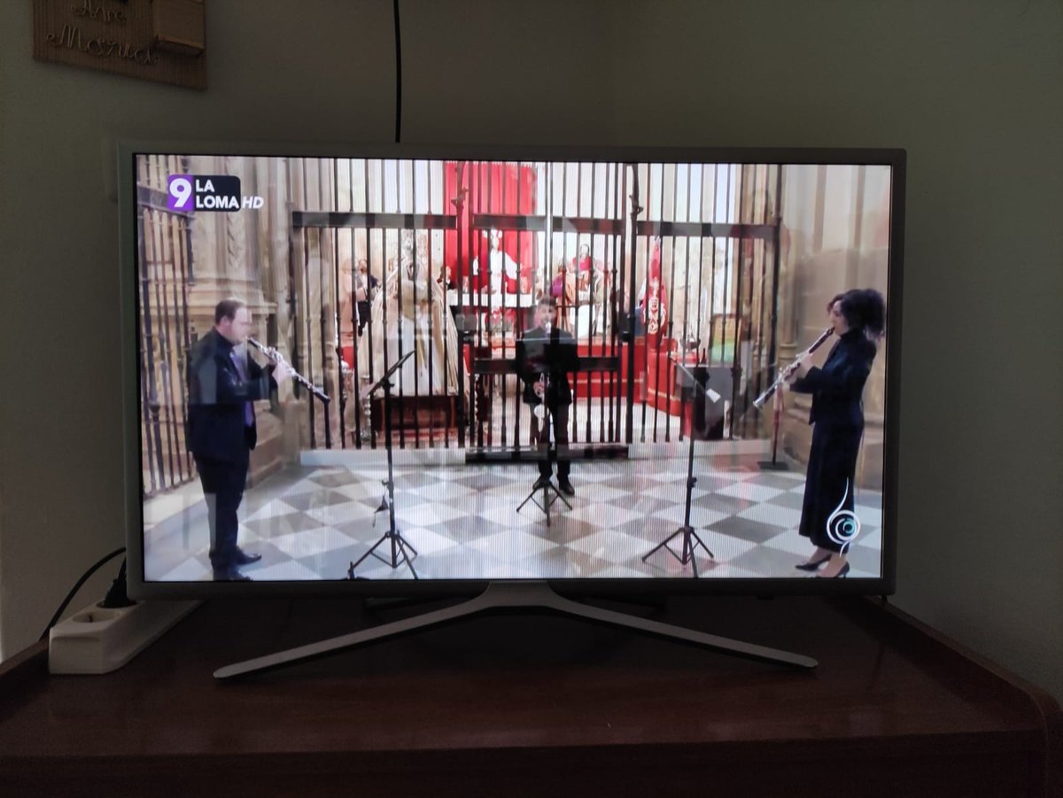 Baeza, sus tambores y sus toques de tambor tan peculiares.

youtu.be/v4KQEnOZctI