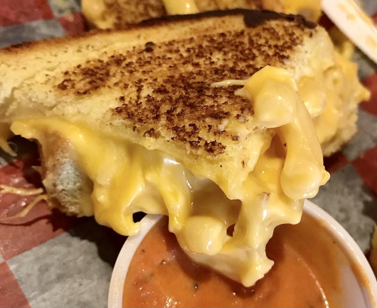 The Cheesie's Truck (@cheesies_truck) on Twitter photo The MAC. That is all. ✌🏽💛🧀
📍University of Chicago, 58th & Ellis
⏰11am-2pm
<a href="/uchiNOMgo/">UChicago Food Trucks</a> <a href="/chiftf_uchicago/">Trucks at UChicago</a> <a href="/UChicagoCollege/">UChicago College</a> <a href="/UChicagoMed/">UChicago Medicine</a> The MAC. That is all. ✌🏽💛🧀
📍University of Chicago, 58th & Ellis
⏰11am-2pm
<a href="/uchiNOMgo/">UChicago Food Trucks</a> <a href="/chiftf_uchicago/">Trucks at UChicago</a> <a href="/UChicagoCollege/">UChicago College</a> <a href="/UChicagoMed/">UChicago Medicine</a>