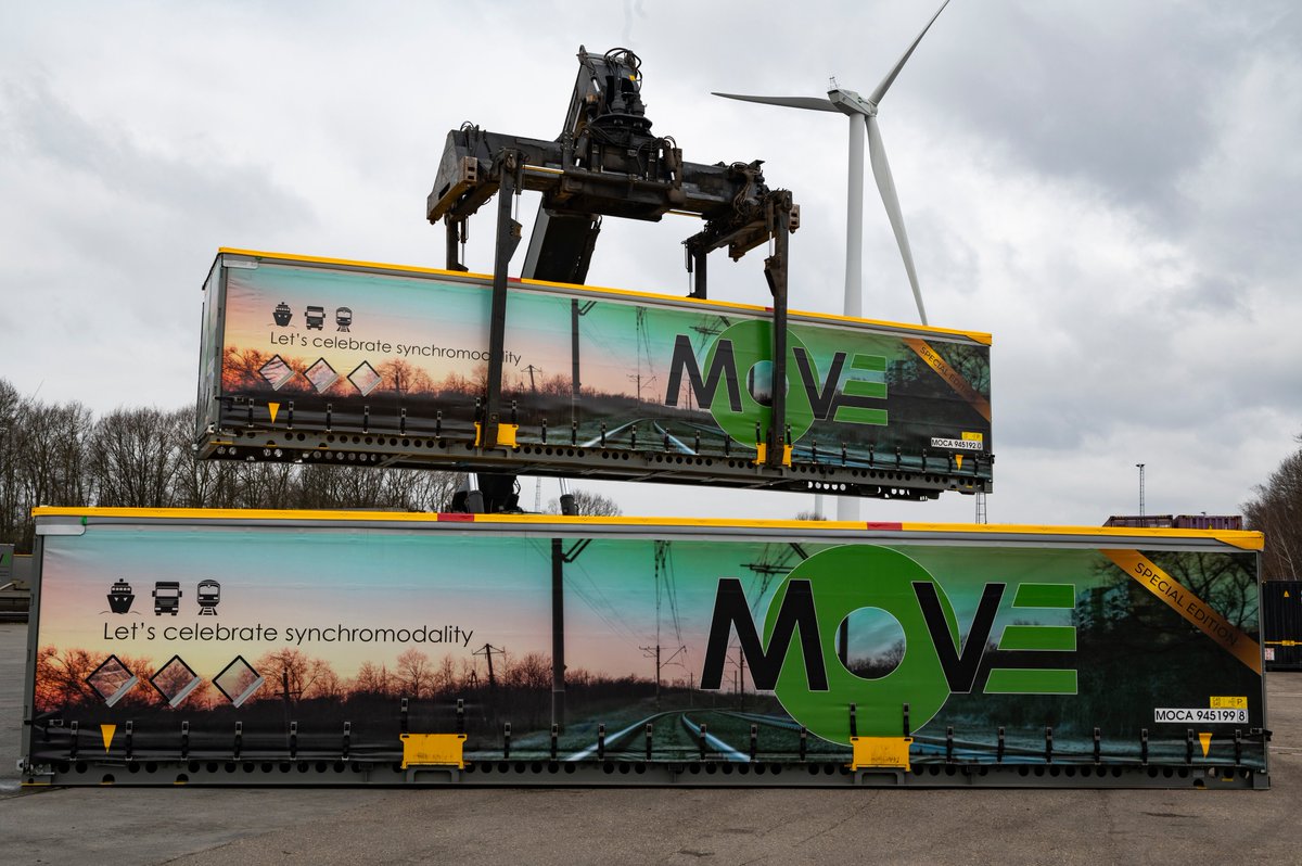 Kaessbohrer's tweet photo. We congratulate the 10th year anniversary of our valuable partner Move Intermodal and proud to share, our partnership continues with 125 new 45 ft Coil Swap Body Vehicles.

Read more: https://t.co/yG8LYWXz2F

#kässbohrer #kässbohrerinoperation #dasistkässbohrer #moveintermodal https://t.co/0UXikO8sKY