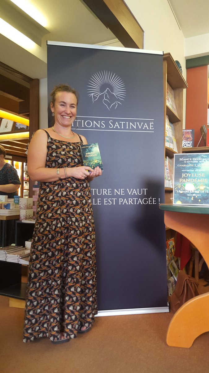 ESatinvae's tweet photo. Si l’écriture permet de partager, elle permet aussi de découvrir, de se découvrir.

C’est de ce postulat de base que part Charlotte Schwartz, #auteure de "Joyeuse Pandémie" aux Editions Satinvaë, pour organiser son quotidien.

#editionssatinvae #roman #joyeusepandémie https://t.co/GOqbNpoXfo