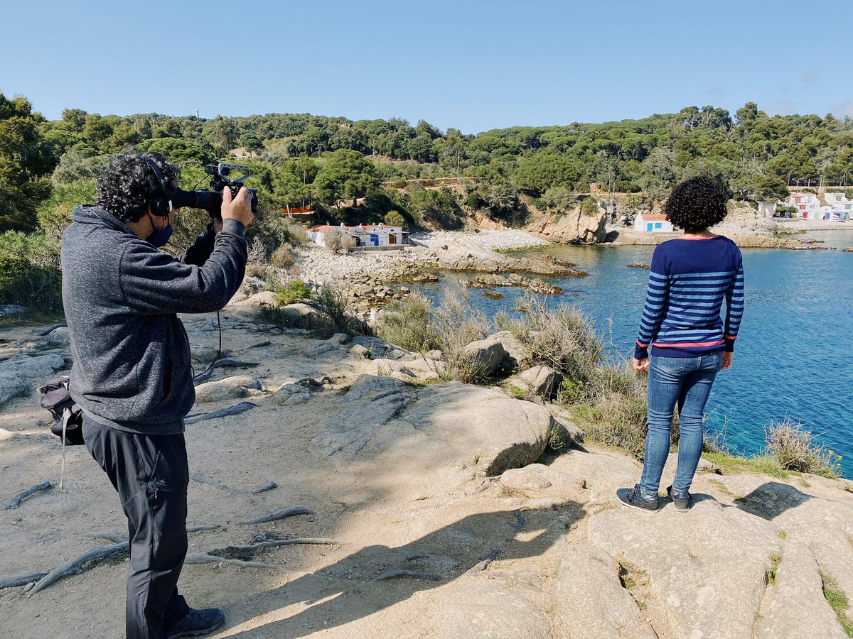 visual13's tweet photo. De ruta pel Baix Empordà! Comencem el dia passejant per Pals, després pugem al Castell de Montgrí i acabem el dia a Cala s'Alguer, la perfecta combinació de mar i muntanya.
#visual13 #vicençasensio #rodatge #costabrava #emporda #baixemporda #pals #castelldemontgri #calasalguer https://t.co/DBTwSbc1jF