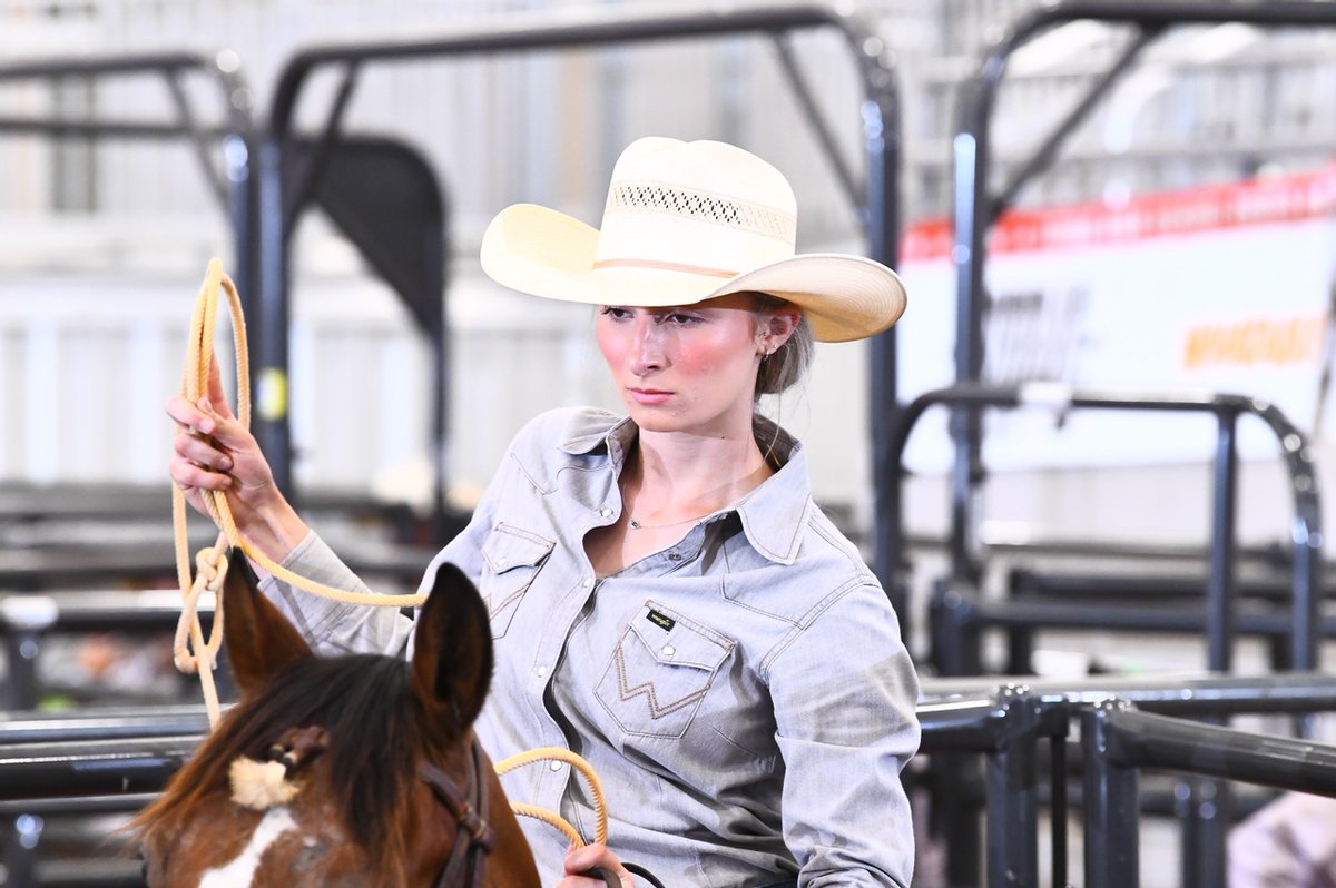 Today is the last day of Women's History Month, let's celebrate the young ladies of THSRA as they make rodeo history🎀
📸Jennings Photography