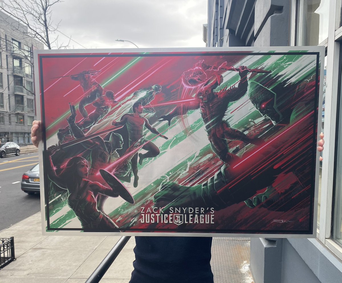 BottleneckNYC's tweet photo. And the aluminum variant...😬 @MisterJuandalf #SnydersCut https://t.co/qIyKZdf9Os