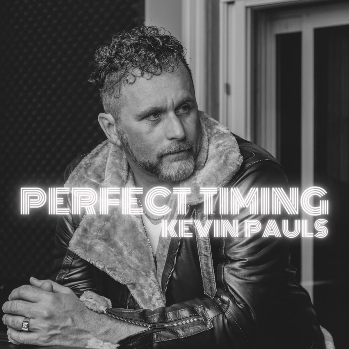 kevinpauls's tweet photo. New single releases in May along with an official video!
All my CCM fans...you will not want to miss this brand new rendition of PERFECT TIMING!
#ccmrevival
#kevinpauls
#SweetComfortBand
#BryanDuncan
#RandyThomas https://t.co/aiEXabJAcp
