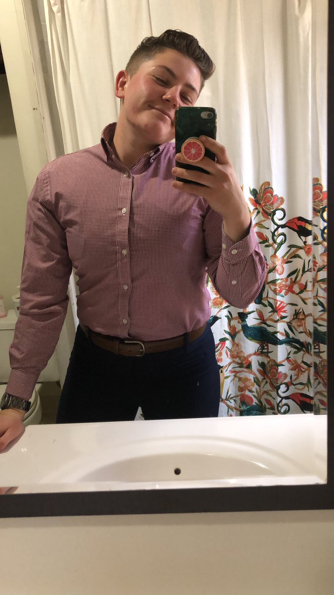 peckorama's tweet photo. Happy trans day of visibility don’t forget nonbinary people are trans too 🏳️‍⚧️ here is a cute selfie, ur welcome https://t.co/PIkueJAaCO