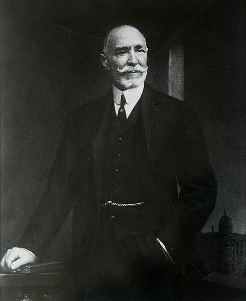 MarcaPoker's tweet photo. Este domingo, aprovechando su reciente 150 aniversario, hablaremos de los eternos:

@NaipesFournier

De su gran historia; su fundación y evolución, sus curiosidades y anécdotas, su vínculo con el póker, su gran presente, etc..

Y lo haremos con su portavoz:
Don #DiegoRuizdeGauna https://t.co/EOxVWs4mVK