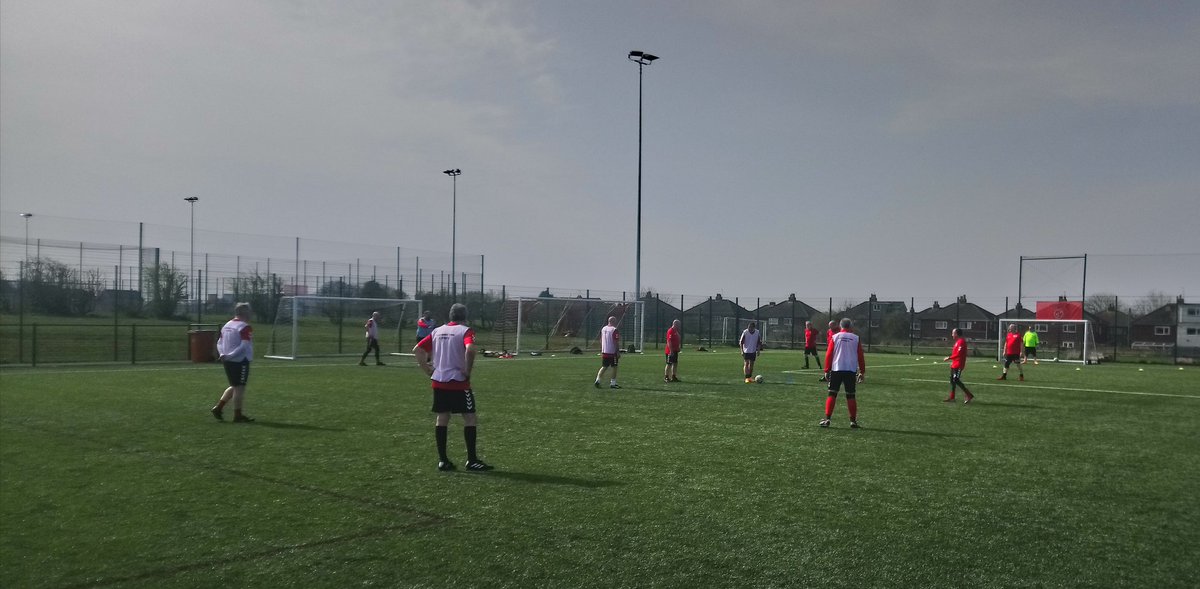 FTFlyersFC's tweet image. ⚽ GREAT TO BE BACK ⚽

Fantastic first session back @PoolfootFarm today. Fourty two players enjoying their #walkingfootball across three pitches. Well done everyone!

#returntoaction
#covidsecure