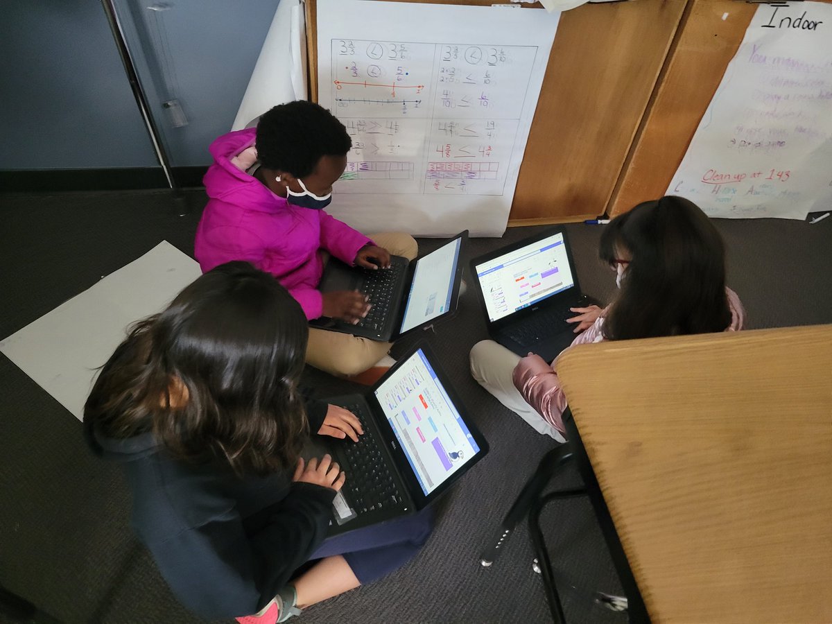 KohlersKids's tweet photo. It's that time of year for kids to use research to find out who ate my beloved pet fish, Nemo. Teams met up for 5 minutes to discuss how they would split up the work and are researching bird adaptations to find which bird did it. #Go4thAndConquer
#SpaghtIsGreat
#WPSProud https://t.co/MwtywdYOoc