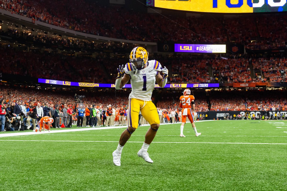 Ja'Marr Chase pro day numbers:

💨 4.38 40-yard dash
💨 41" vertical jump

🤯🤯🤯
