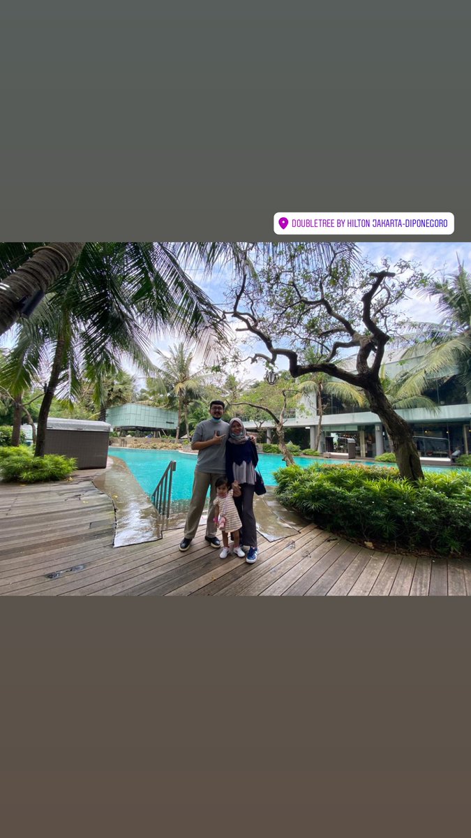 suck_o's tweet photo. Jejalanan bertiga aja udah seru, apalagi nanti jejalanan berempat 🤣 https://t.co/EeCCEN2QIT