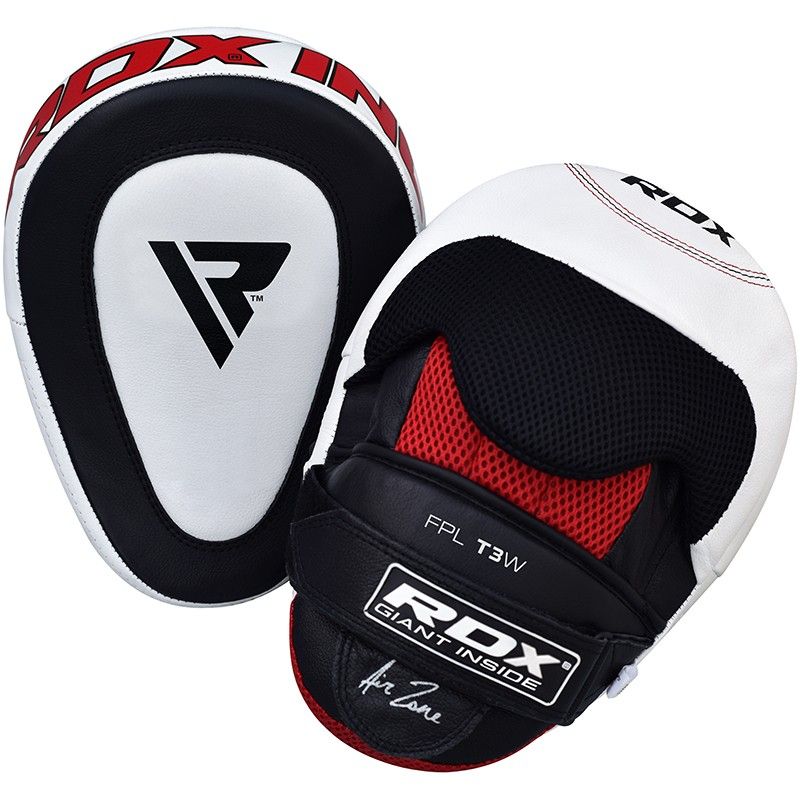 RDXSports's tweet photo. The ultimate martial arts pads to hone your technique, speed and power.
#RDXsports
#boxing #mma #fitness #training #T3Mitts #RDXTrainingGear #Focuspads #TrainSharp https://t.co/vm6RW3nKTG
