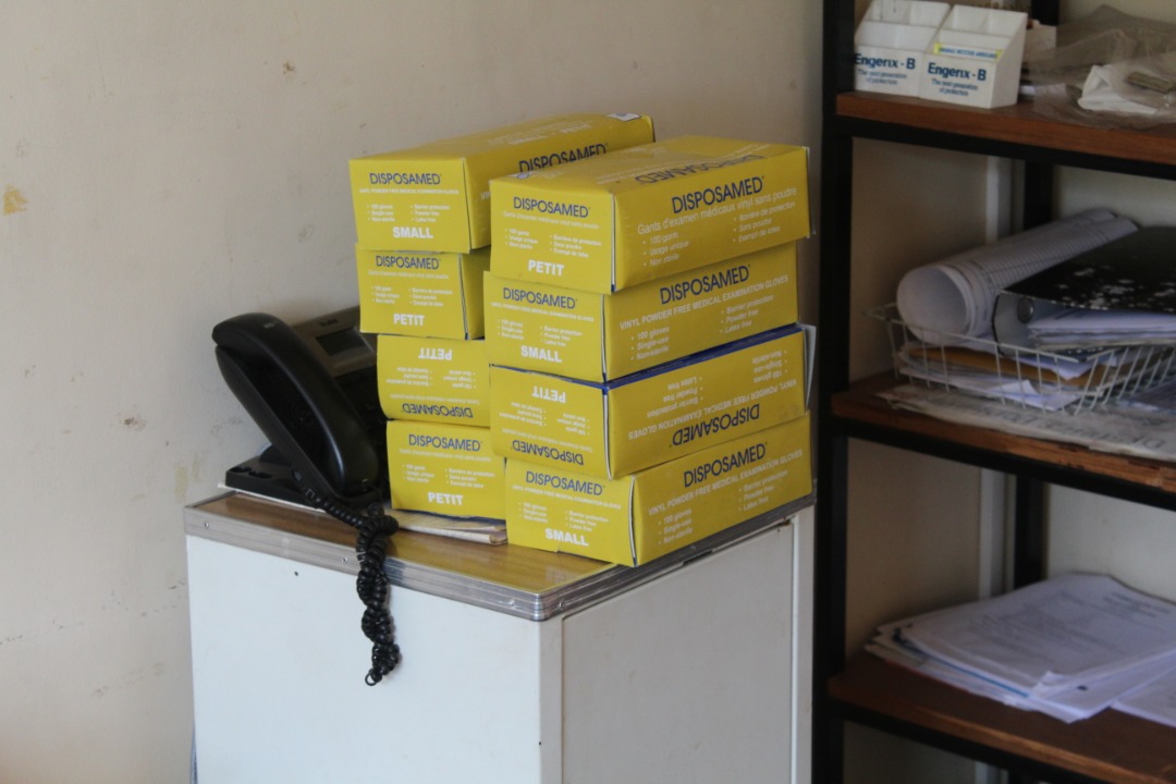 NorthHarare's tweet photo. From SiC down to microscopist there's a total of 43 workers and we only managed to help out 30 of these an mostly they have to share so that everyone gets something.
#DevelopingHarareNorth https://t.co/1DMCUlVIAP