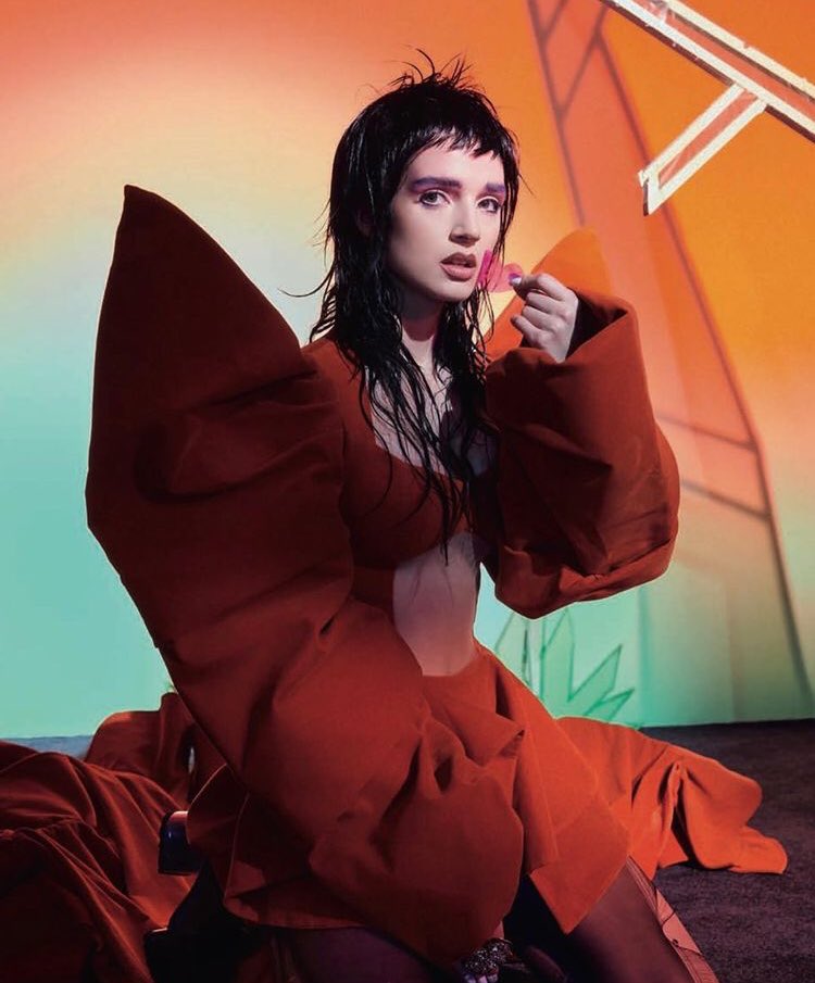 PoppysServant's tweet photo. Death note vibes 🔪⛓🖤 https://t.co/zi5fyLc3De