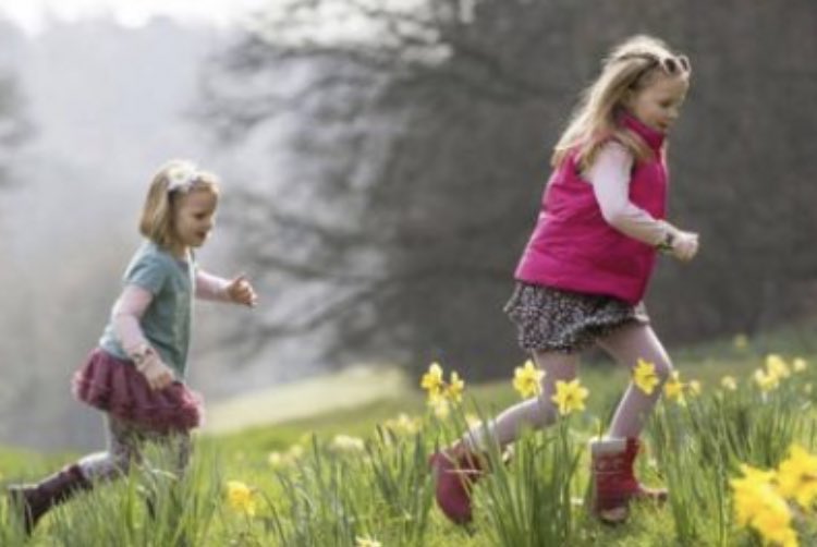 MenstrieELC's tweet photo. Menstrie Primary School Parent Council have organised an Easter Hunt this weekend. Hunt sheets can be purchased from Scotmid Menstrie for £2 per child from Friday - return completed entry to Scotmid to receive a sweet treat and a chance to win £200 hamper. 🐣 https://t.co/x4piDpUNOX