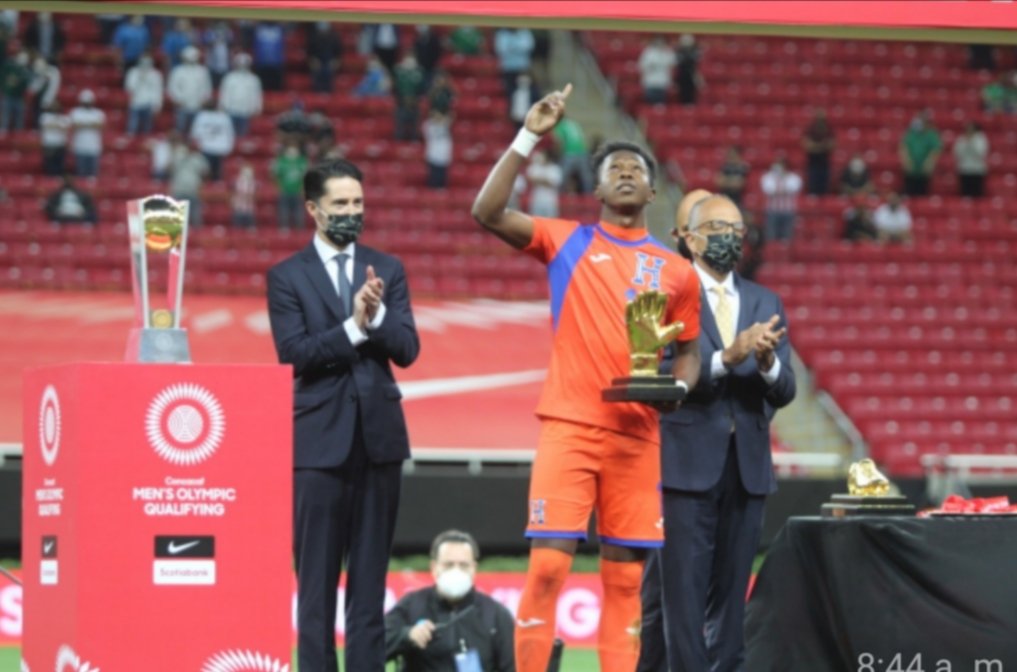 🧤 #TheBest #ElMejor ||

👤 <a href="/AlexGuity36/">Alex Naid Guity</a> el mejor arquero del #PreOlímpico de <a href="/Concacaf/">Concacaf</a>

#Felicidades #Alex Sos el mejor.

#Honduras 🇭🇳 #FENAFUTH

📸 @FenafuthOrg